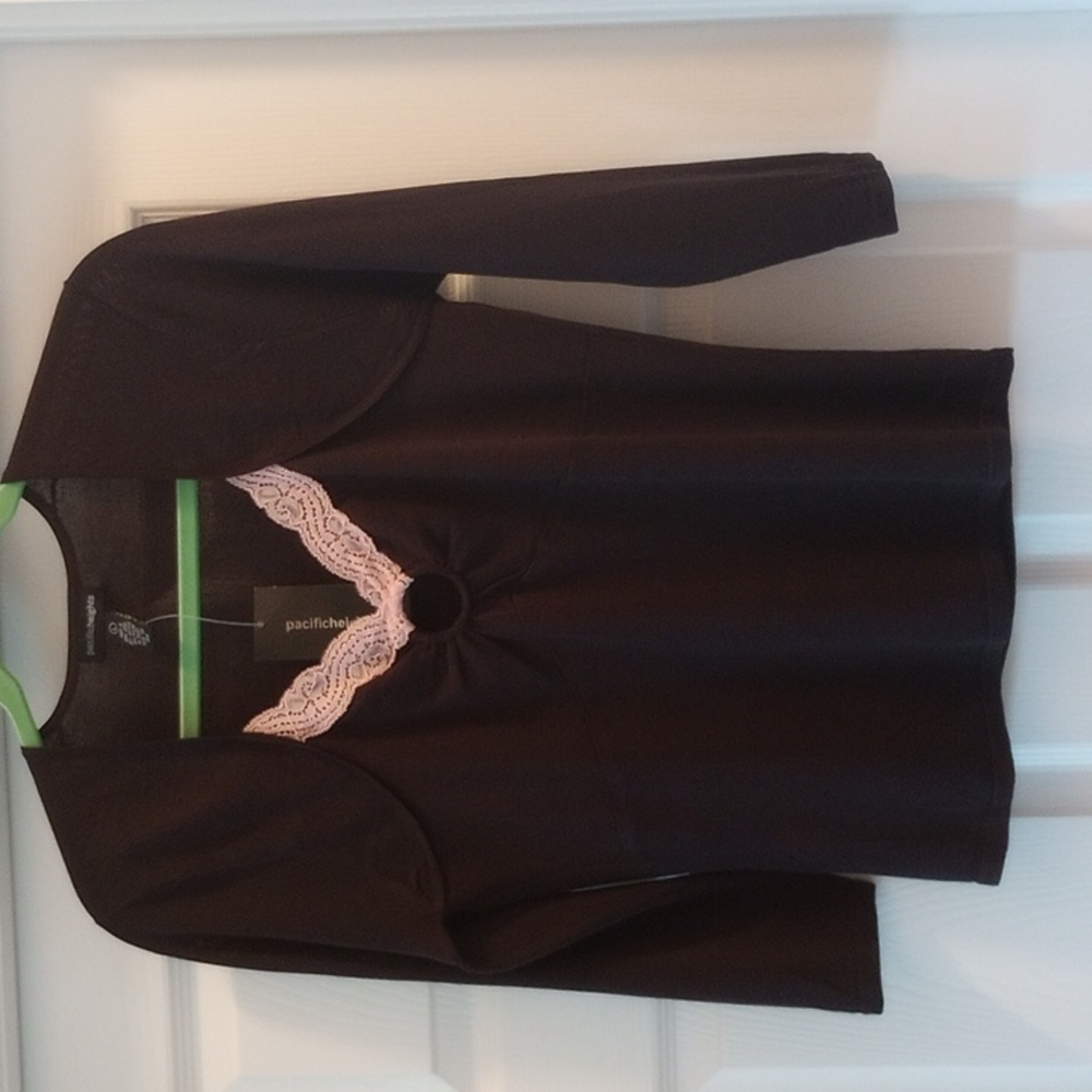 Woman's Top NWT